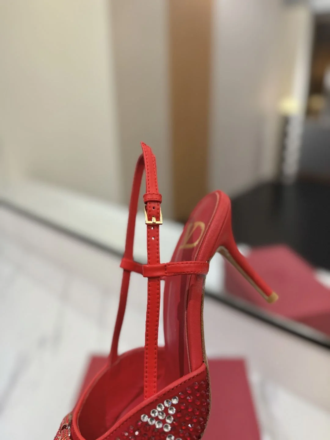 Valentino Sandals Durable 35962