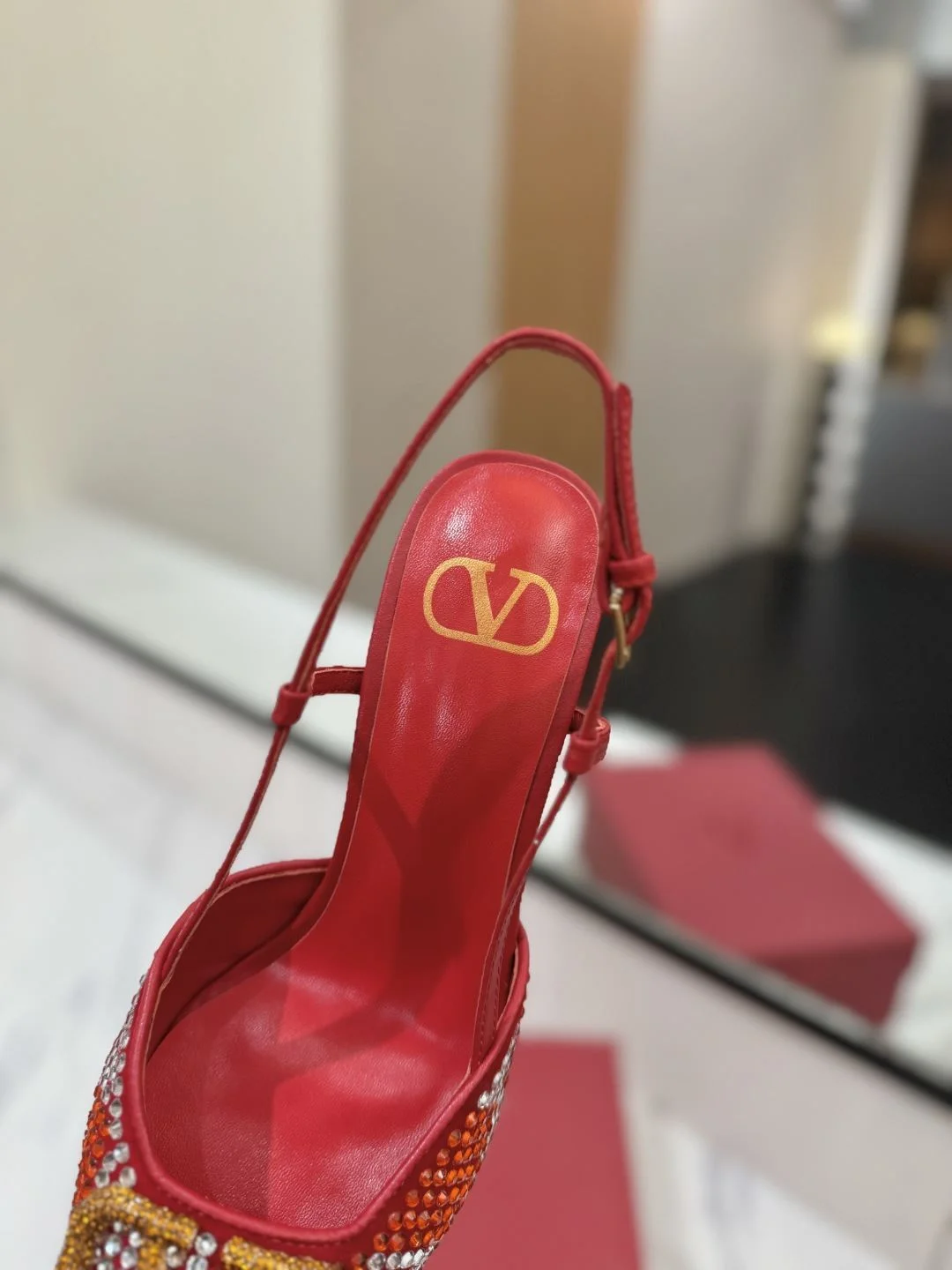 Valentino Sandals Comfortable 35951