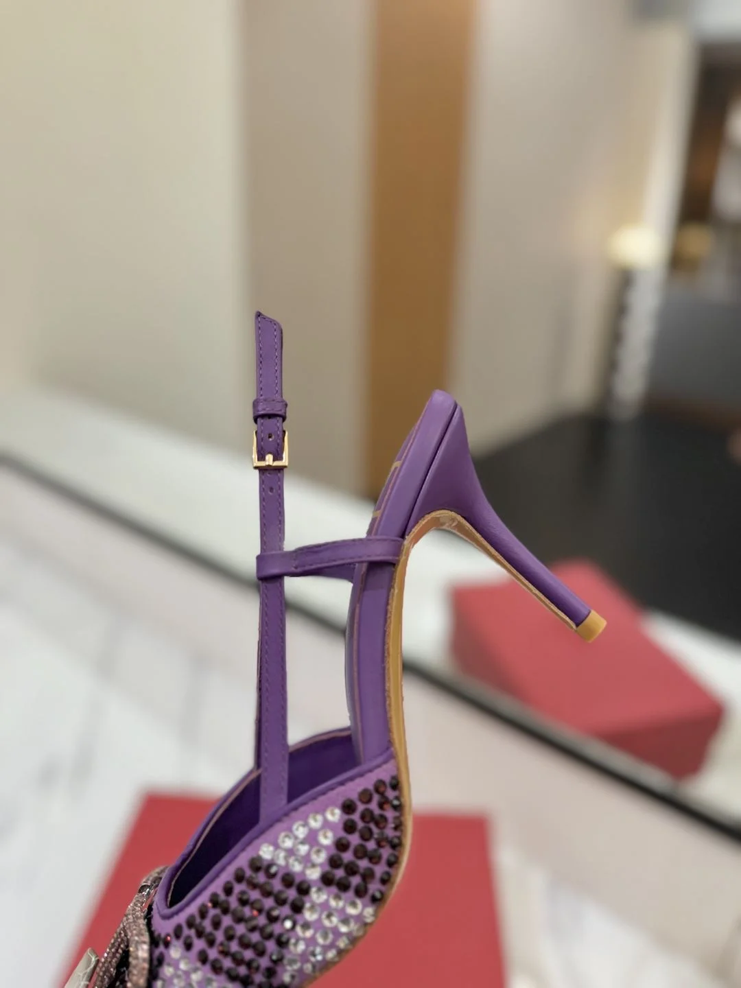 AllSeason Valentino Sandals 35953