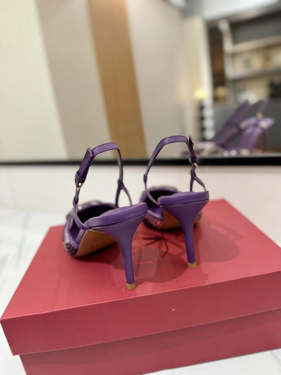 AllSeason Valentino Sandals 35953
