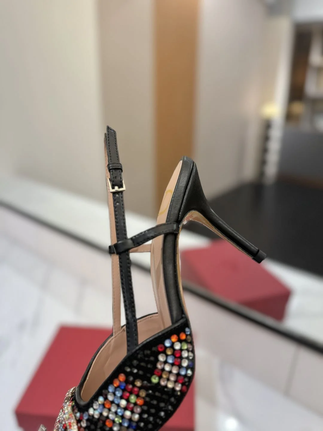 NewStyle Valentino Sandals 35946