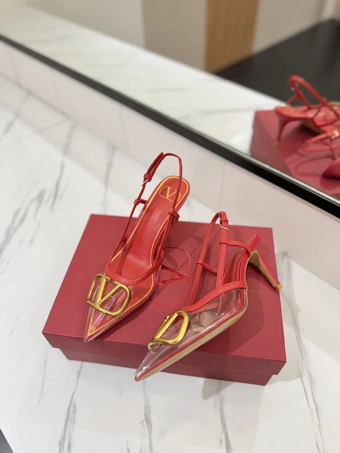 Attractive Valentino Sandals 35959