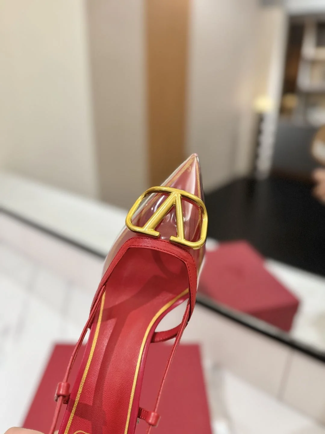 Attractive Valentino Sandals 35959