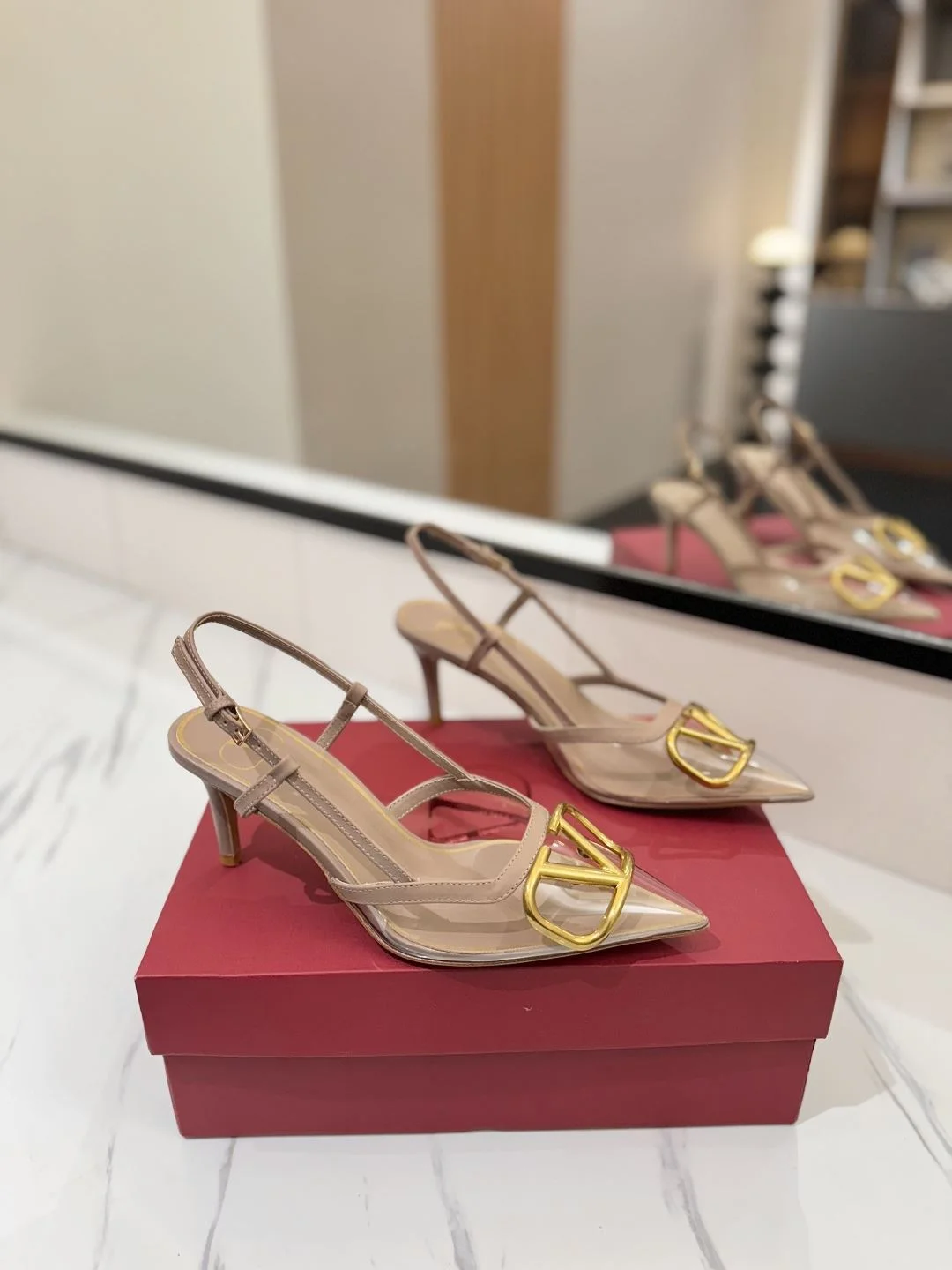 Flexible Valentino Sandals 35947