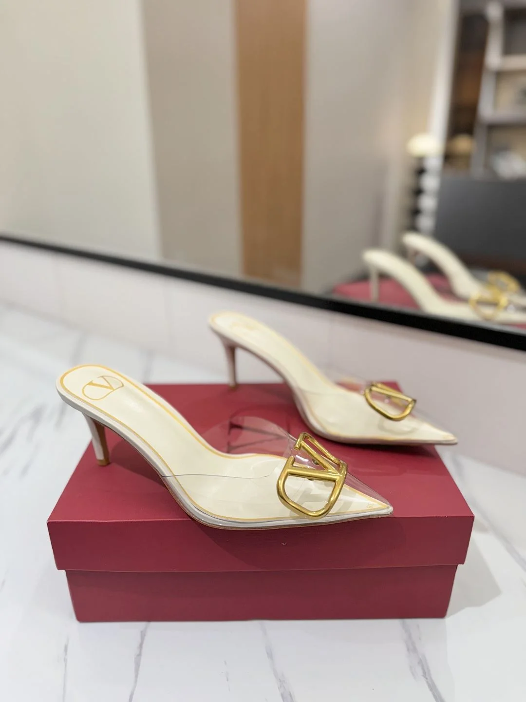 Comfortable Valentino Sandals 35950
