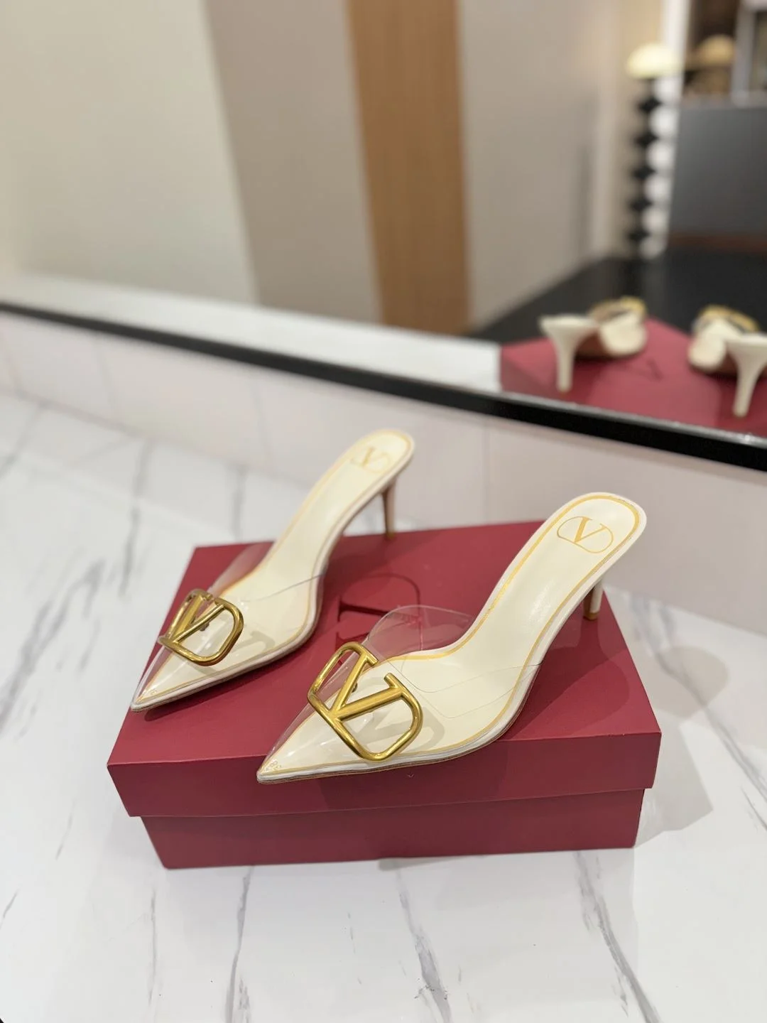Comfortable Valentino Sandals 35950
