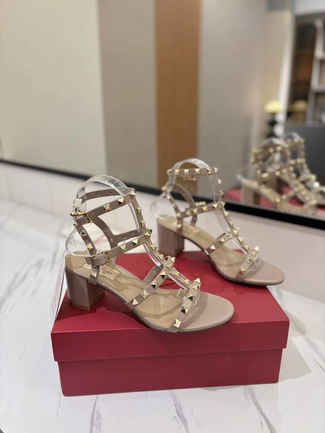 Valentino Sandals Functional 35944