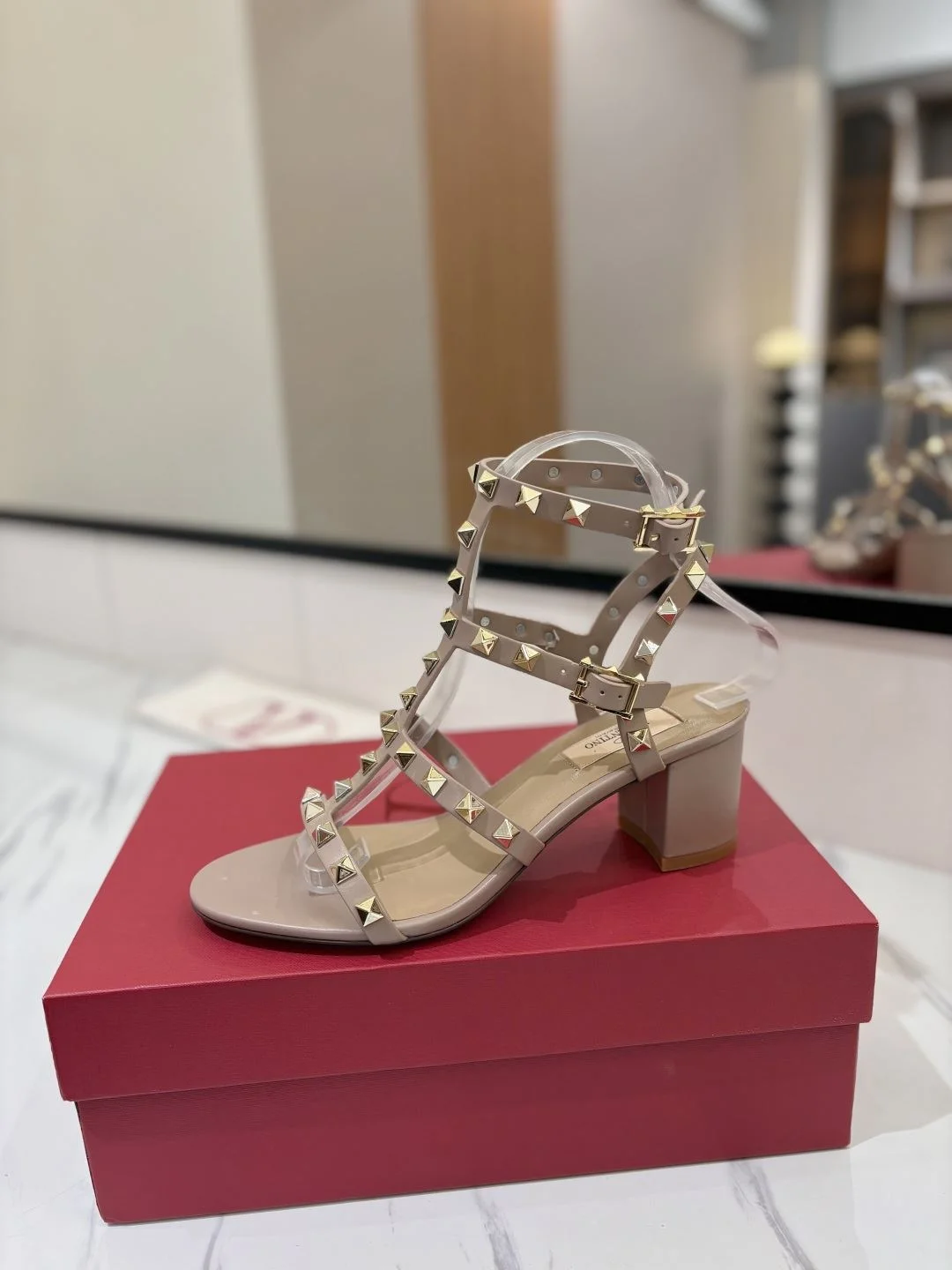 Valentino Sandals Functional 35944