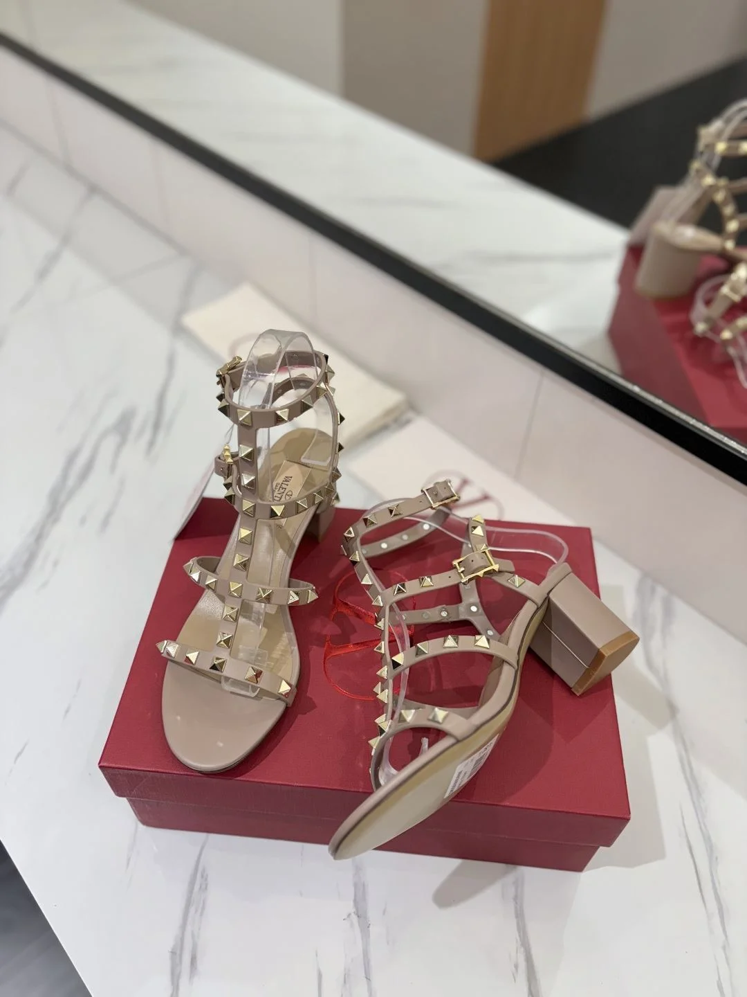 Valentino Sandals Functional 35944