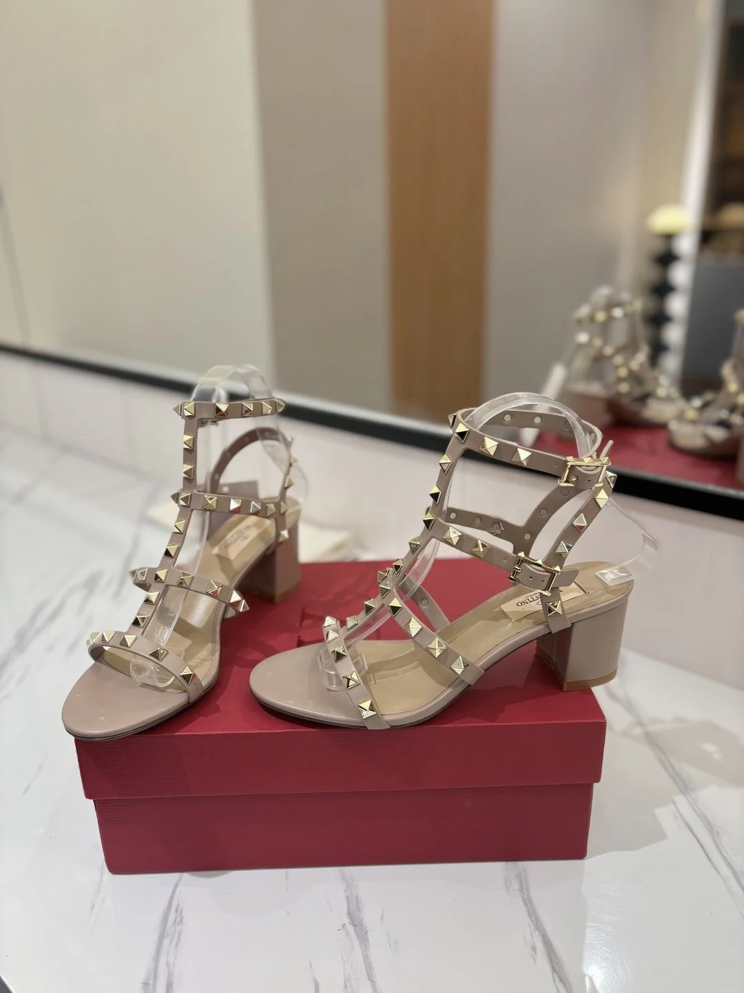 Valentino Sandals Functional 35944