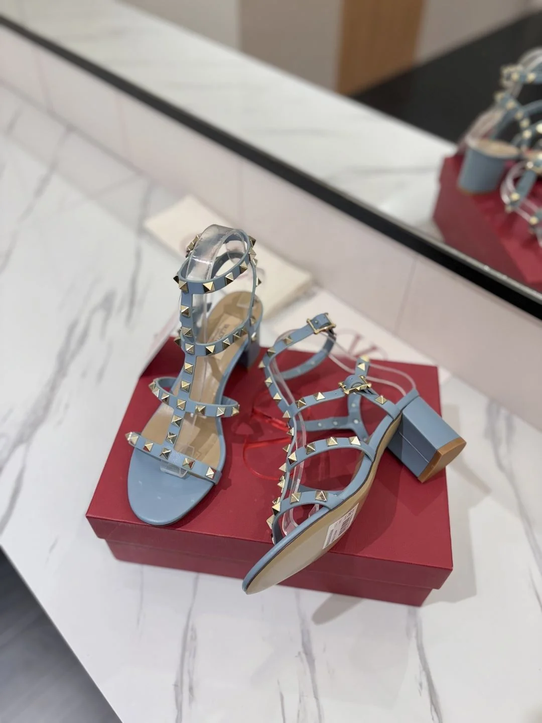 Valentino Sandals Casual 35948