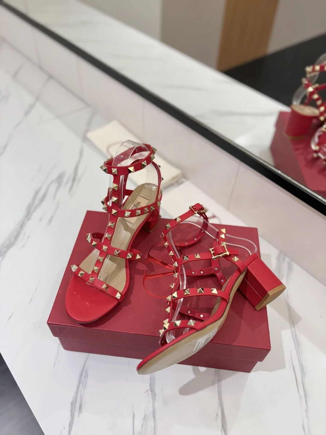 Stretchable Valentino Sandals 35942