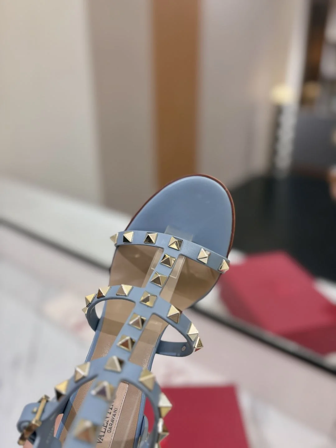 Reliable Valentino Sandals 35937