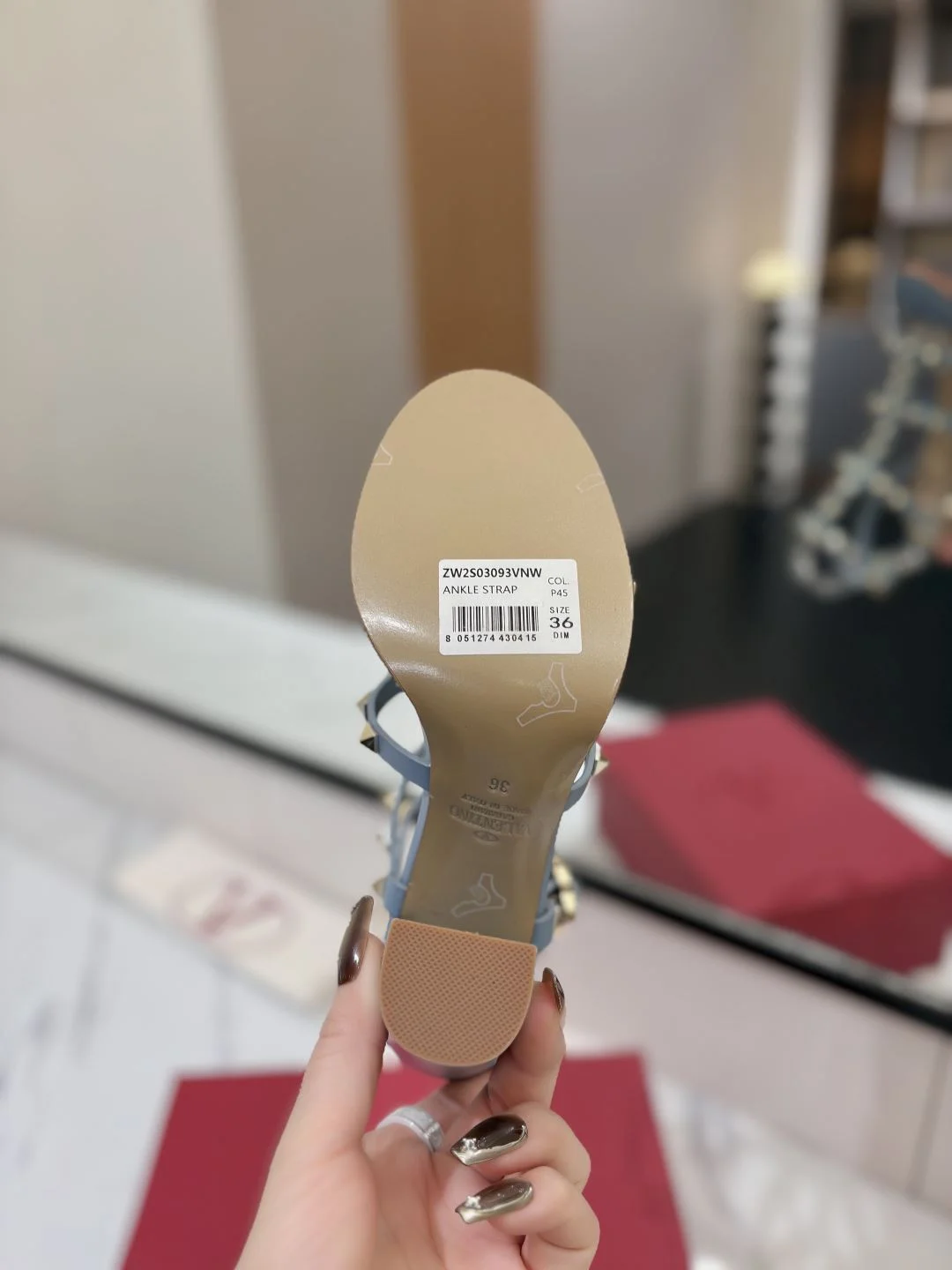 Reliable Valentino Sandals 35937