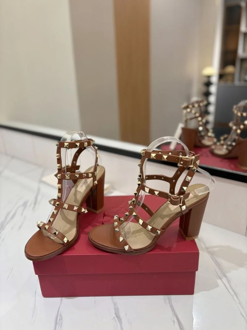 Comfortable Valentino Sandals 35938