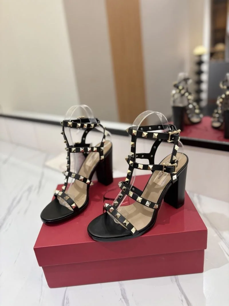 Valentino Sandals Efficient 35933