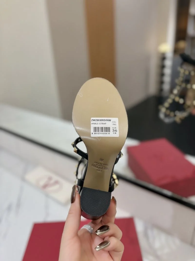 Valentino Sandals Efficient 35933
