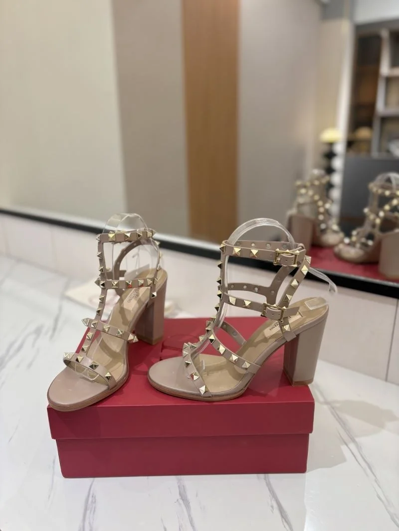 Valentino Sandals Minimalist 35934