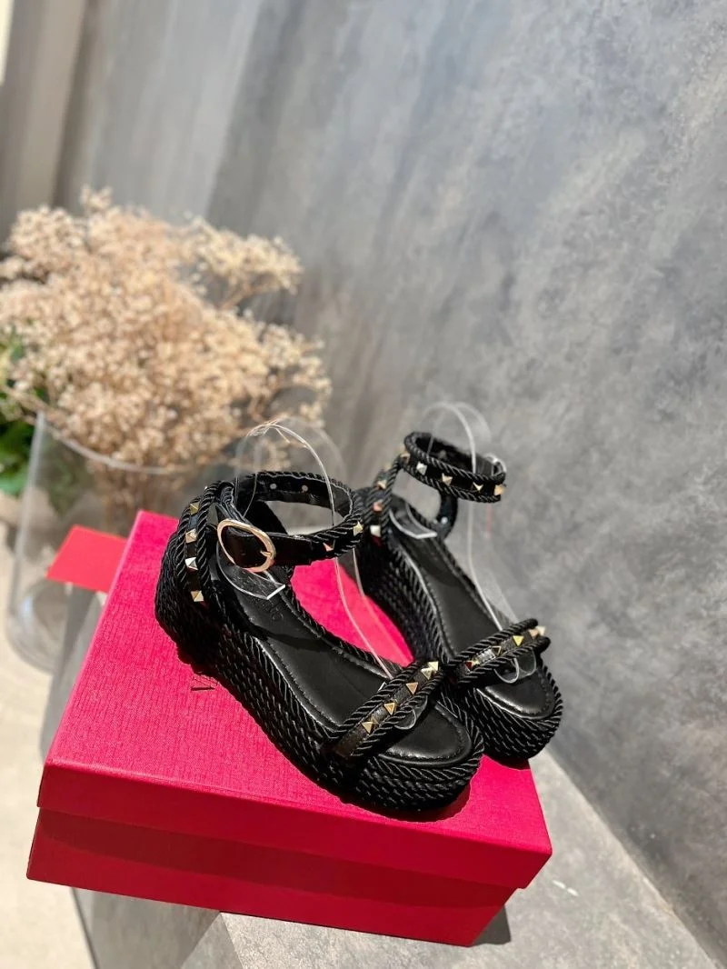 StreetReady Valentino Sandals 35931
