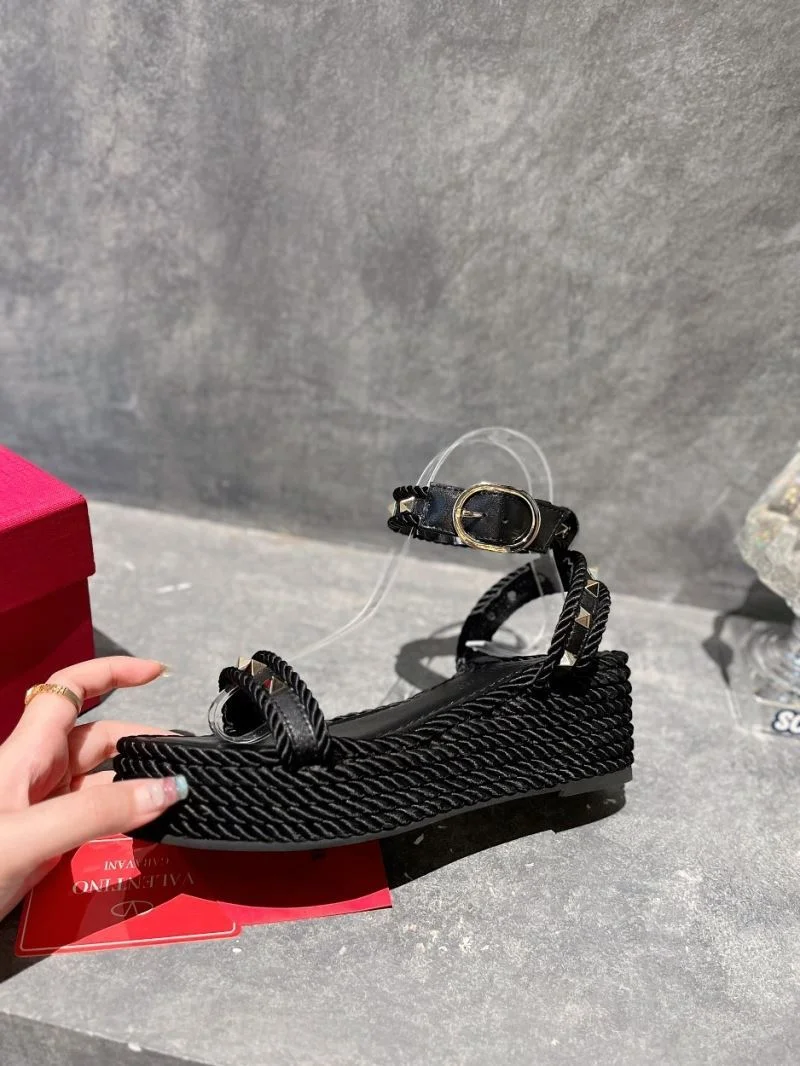 StreetReady Valentino Sandals 35931