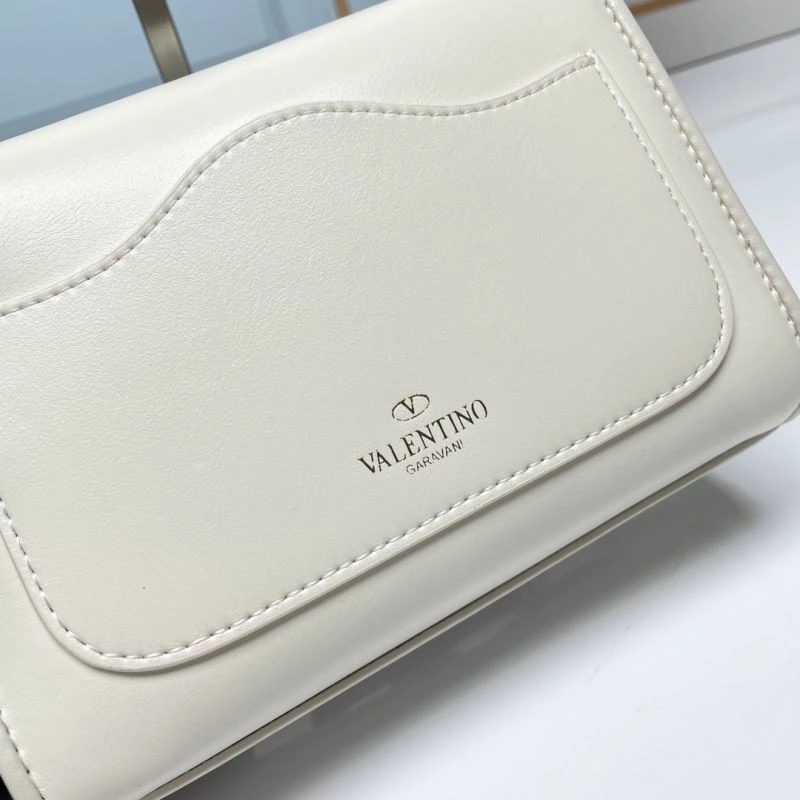 Effortless Valentino Satchel Bags 87099