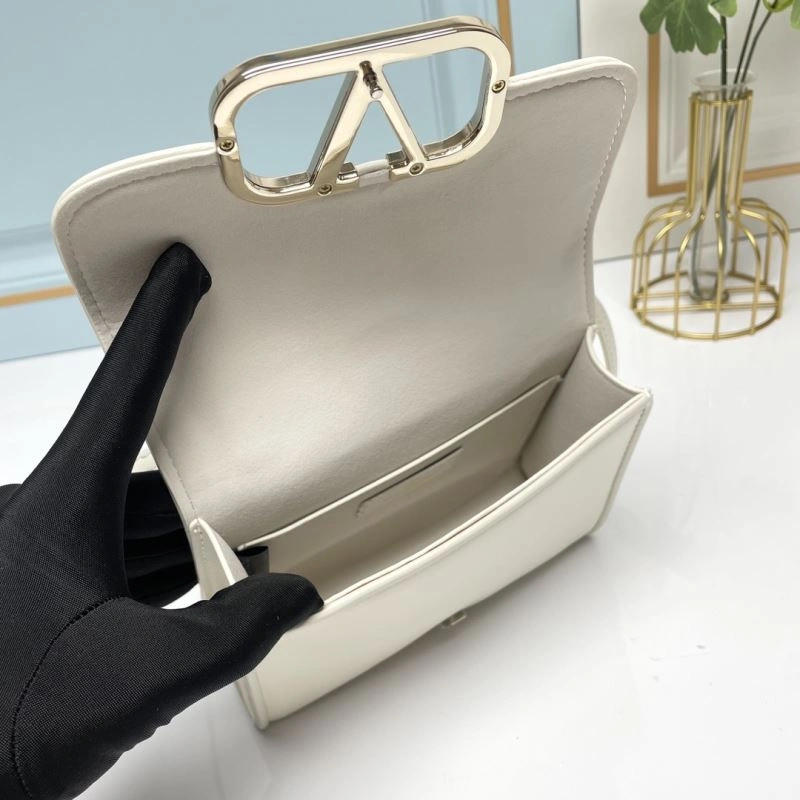 Effortless Valentino Satchel Bags 87099