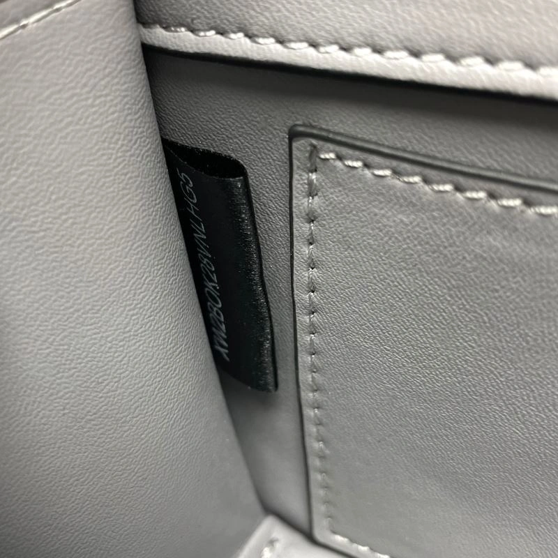 Tailored Valentino Satchel Bags 86867
