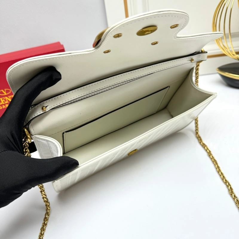 Resilient Valentino Satchel Bags 86890