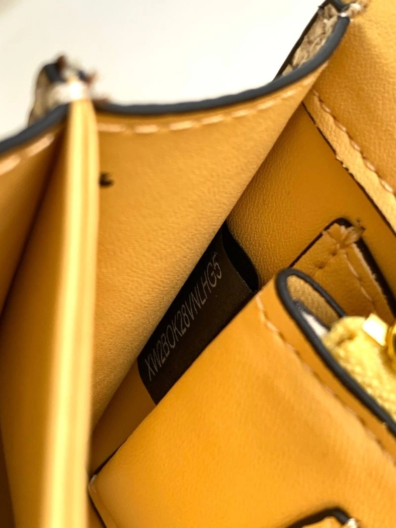 Comfortable Valentino Satchel Bags 86812