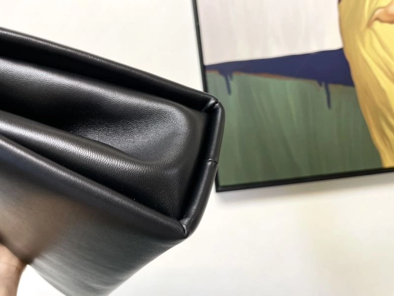Valentino Satchel Bags Compact 59999