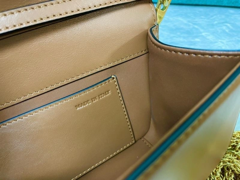 Tailored Valentino Satchel Bags 59978