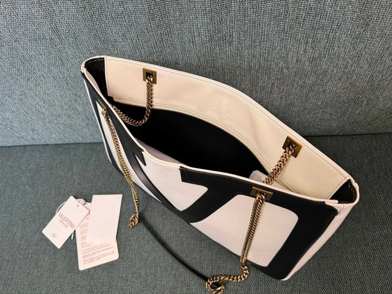 Effortless Valentino Satchel Bags 59767