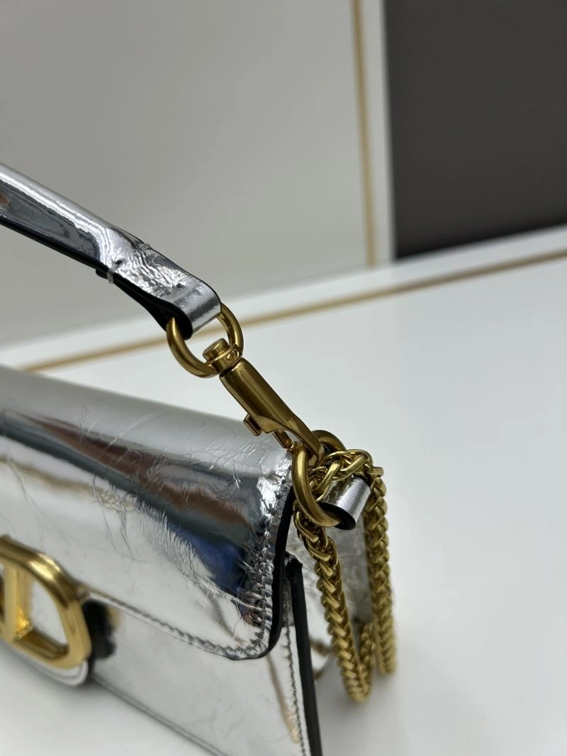 Valentino Satchel Bags ModernLook 82323
