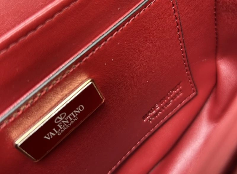 Valentino Satchel Bags Lightweight 82102