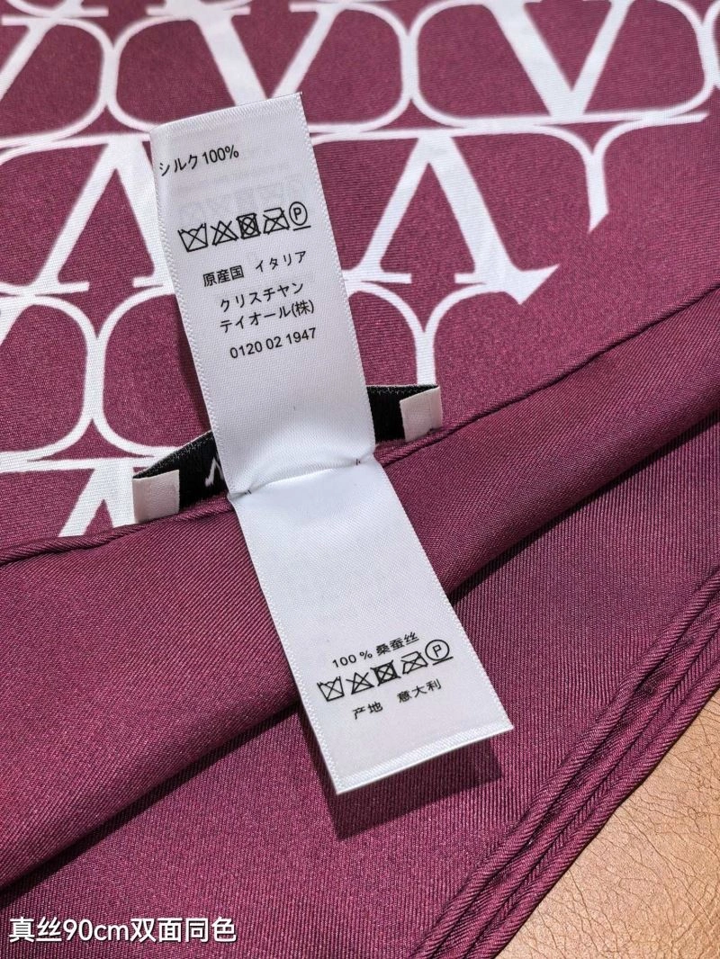 Durable Valentino Scarf 270831