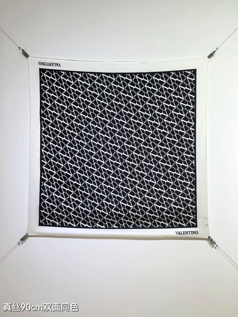 BestValue Valentino Scarf 270819