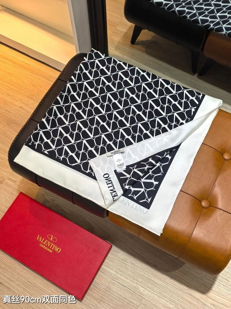 BestValue Valentino Scarf 270819