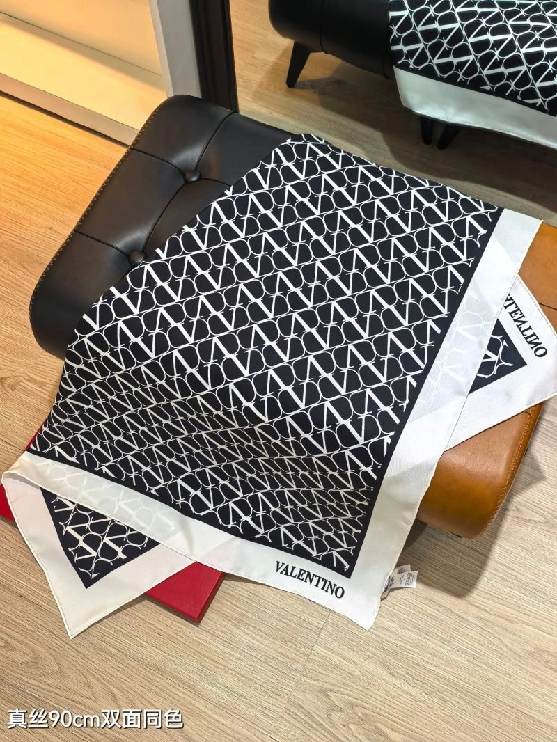 BestValue Valentino Scarf 270819