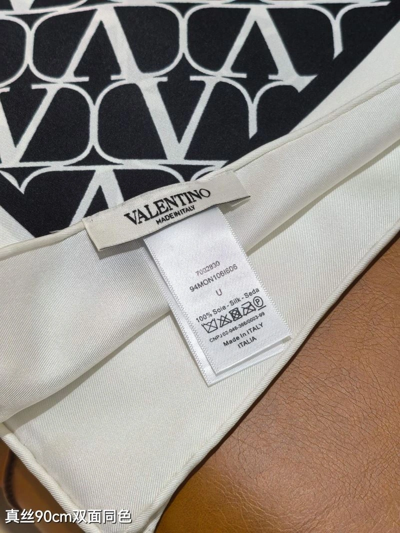 BestValue Valentino Scarf 270819