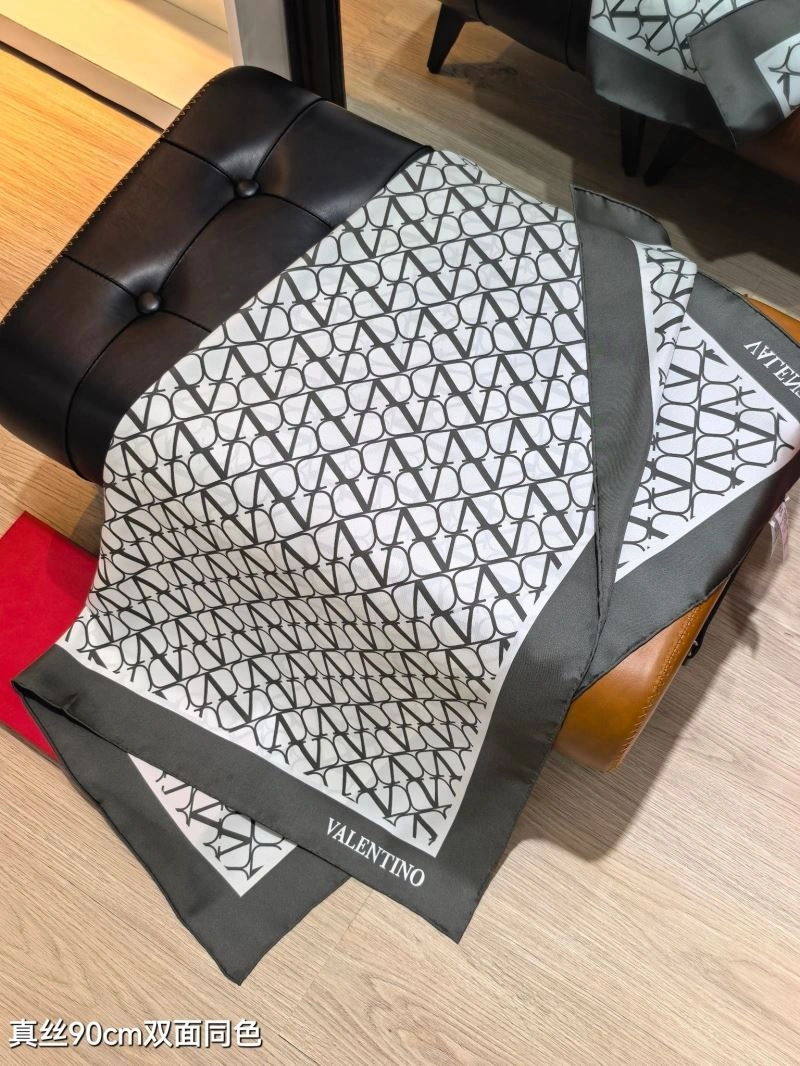 Valentino Scarf Cozy 270826