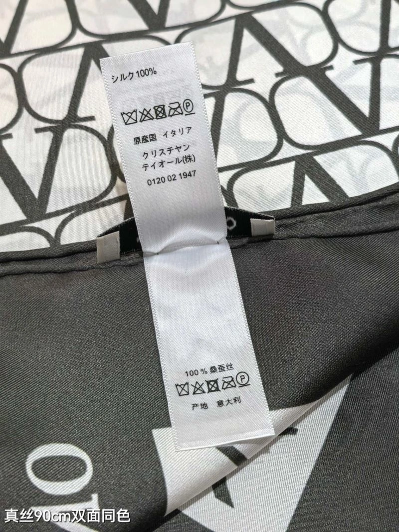 Valentino Scarf Cozy 270826