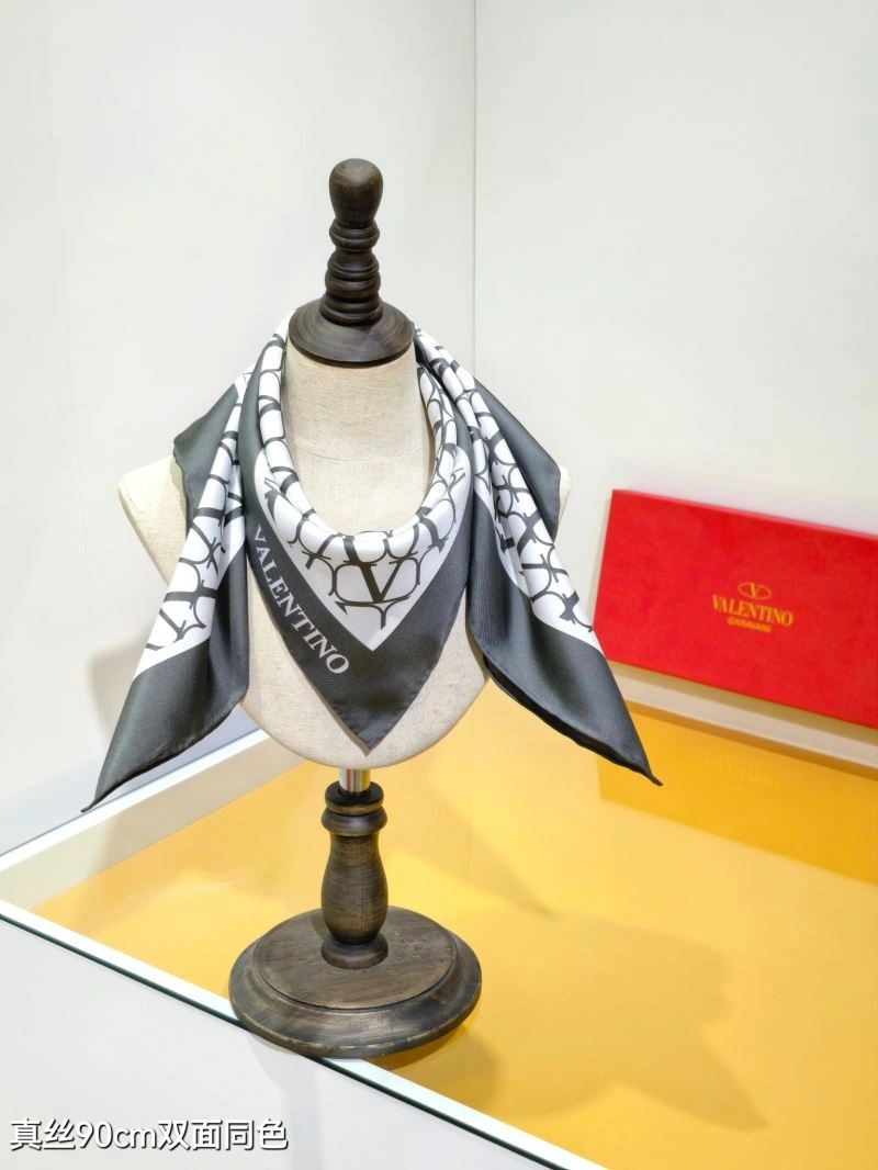 Valentino Scarf Cozy 270826