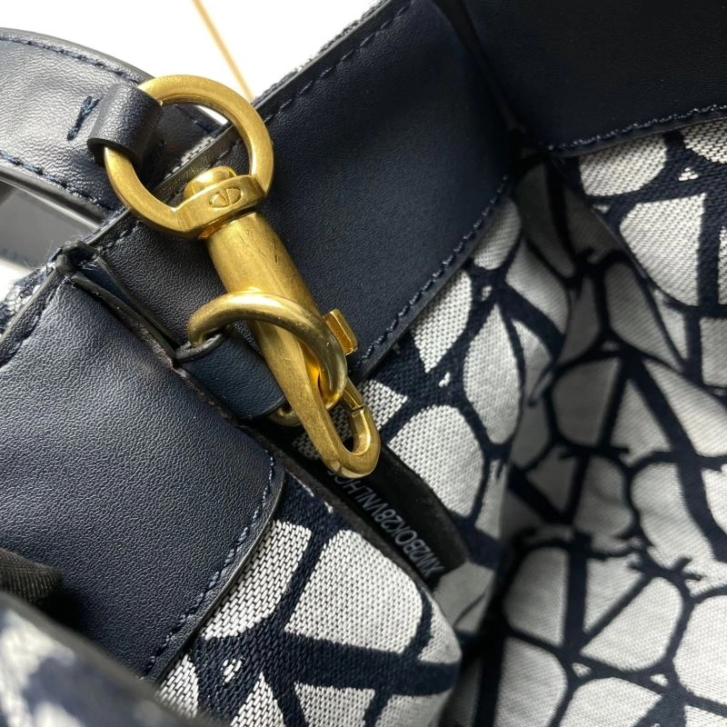 SmoothTexture Valentino Shopping Bags 86780
