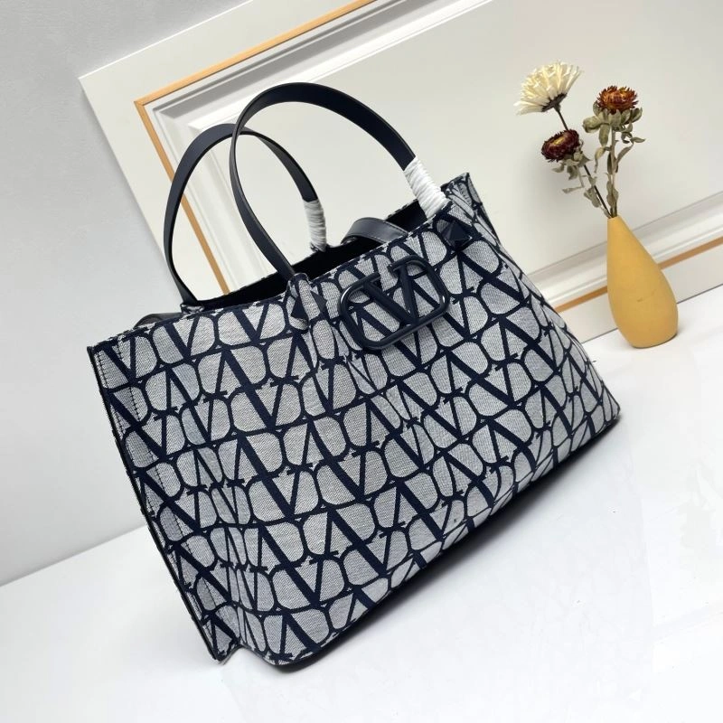 Flexible Valentino Shopping Bags 86775