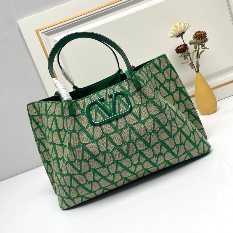 Seasonal Valentino Shopping Bags 86774