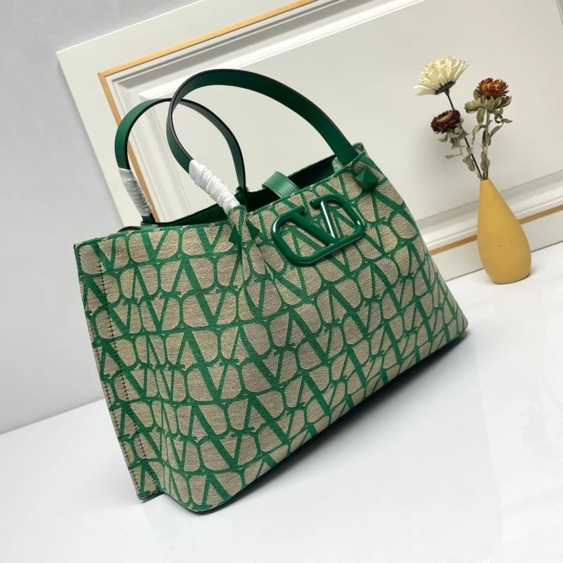 Seasonal Valentino Shopping Bags 86774