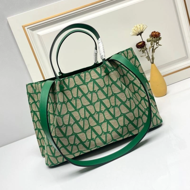Seasonal Valentino Shopping Bags 86774