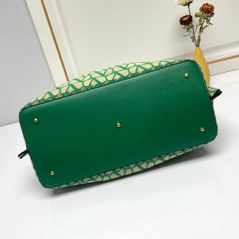 Seasonal Valentino Shopping Bags 86774