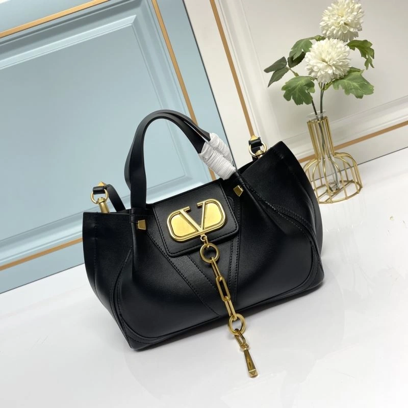 Sporty Valentino Shopping Bags 86770
