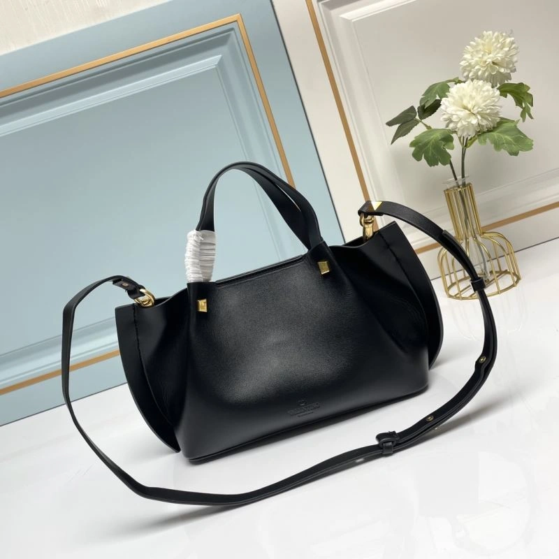 Sporty Valentino Shopping Bags 86770